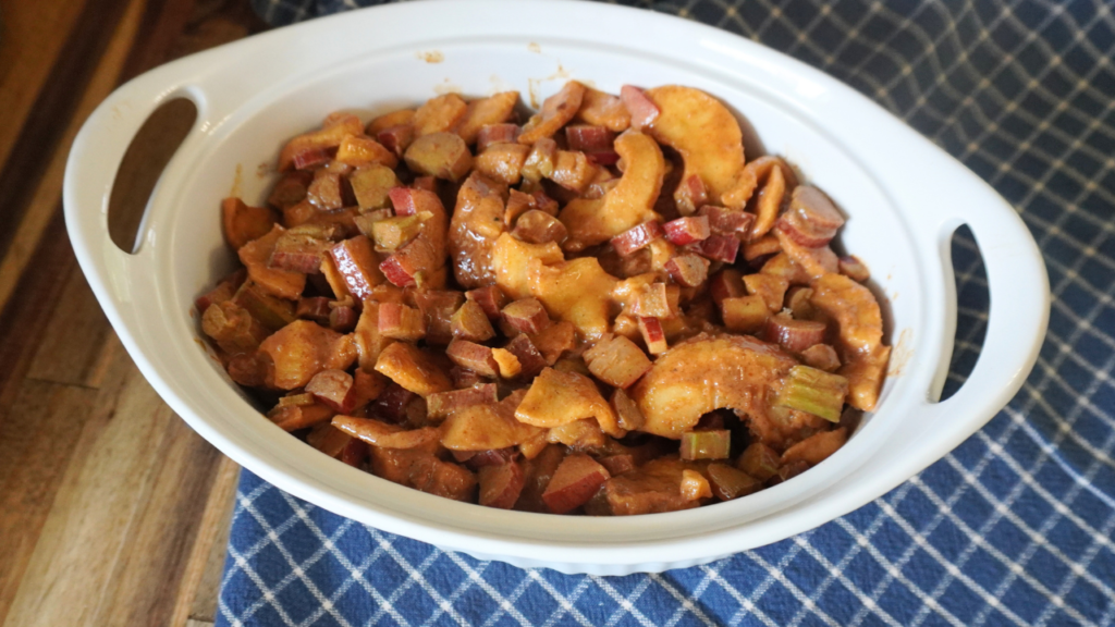 fruit filling in baking dish